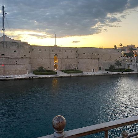 Brezza Marina Apartment Taranto Exterior photo
