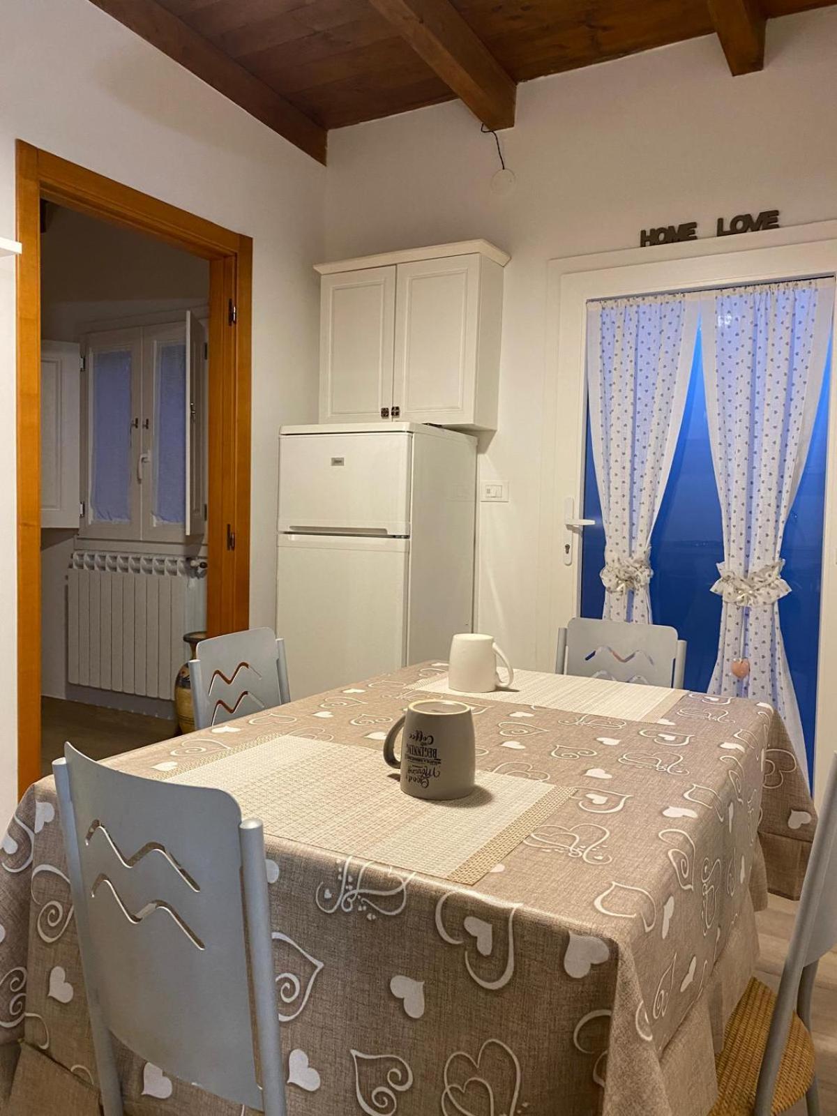 Brezza Marina Apartment Taranto Exterior photo