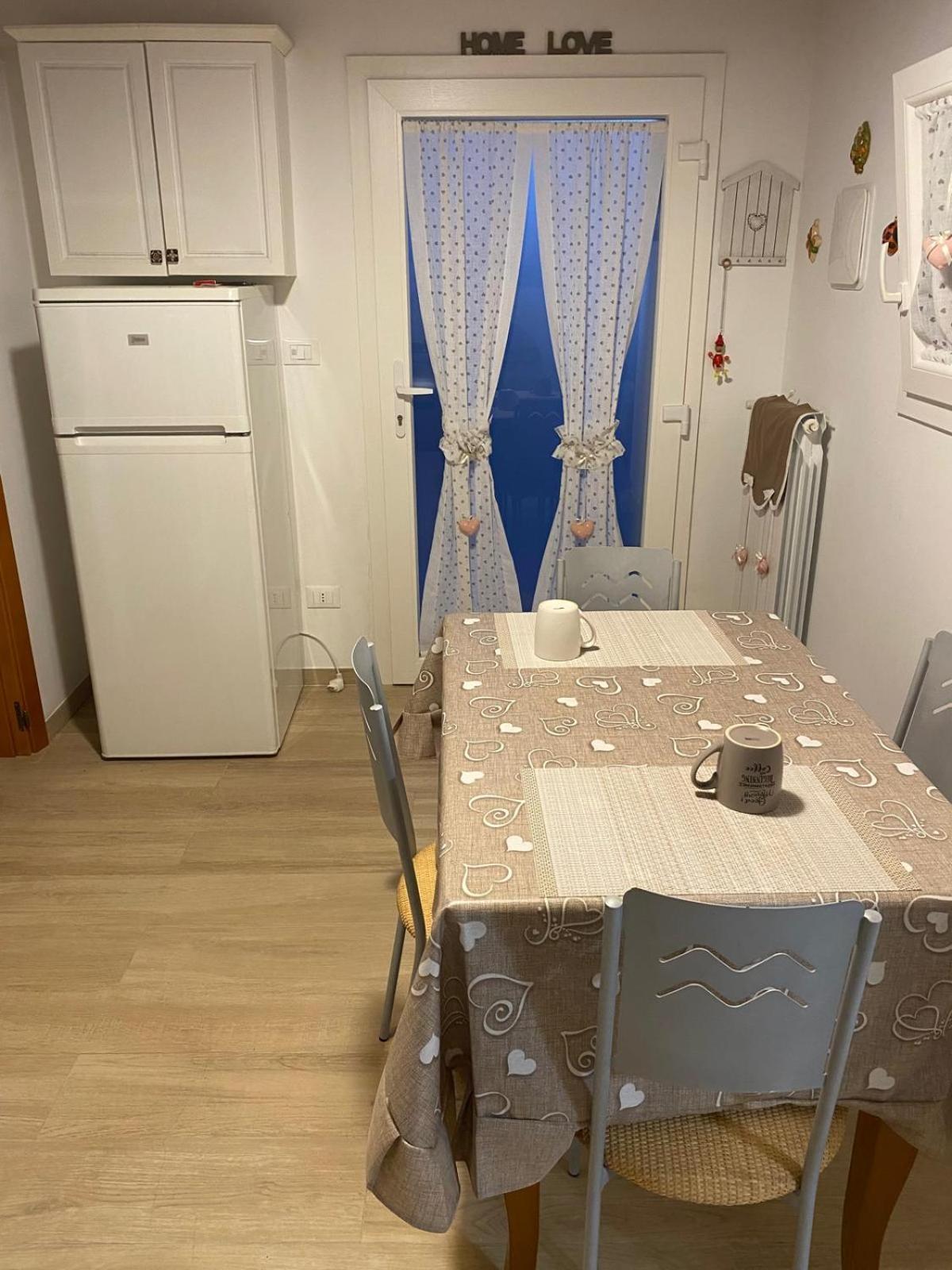 Brezza Marina Apartment Taranto Exterior photo