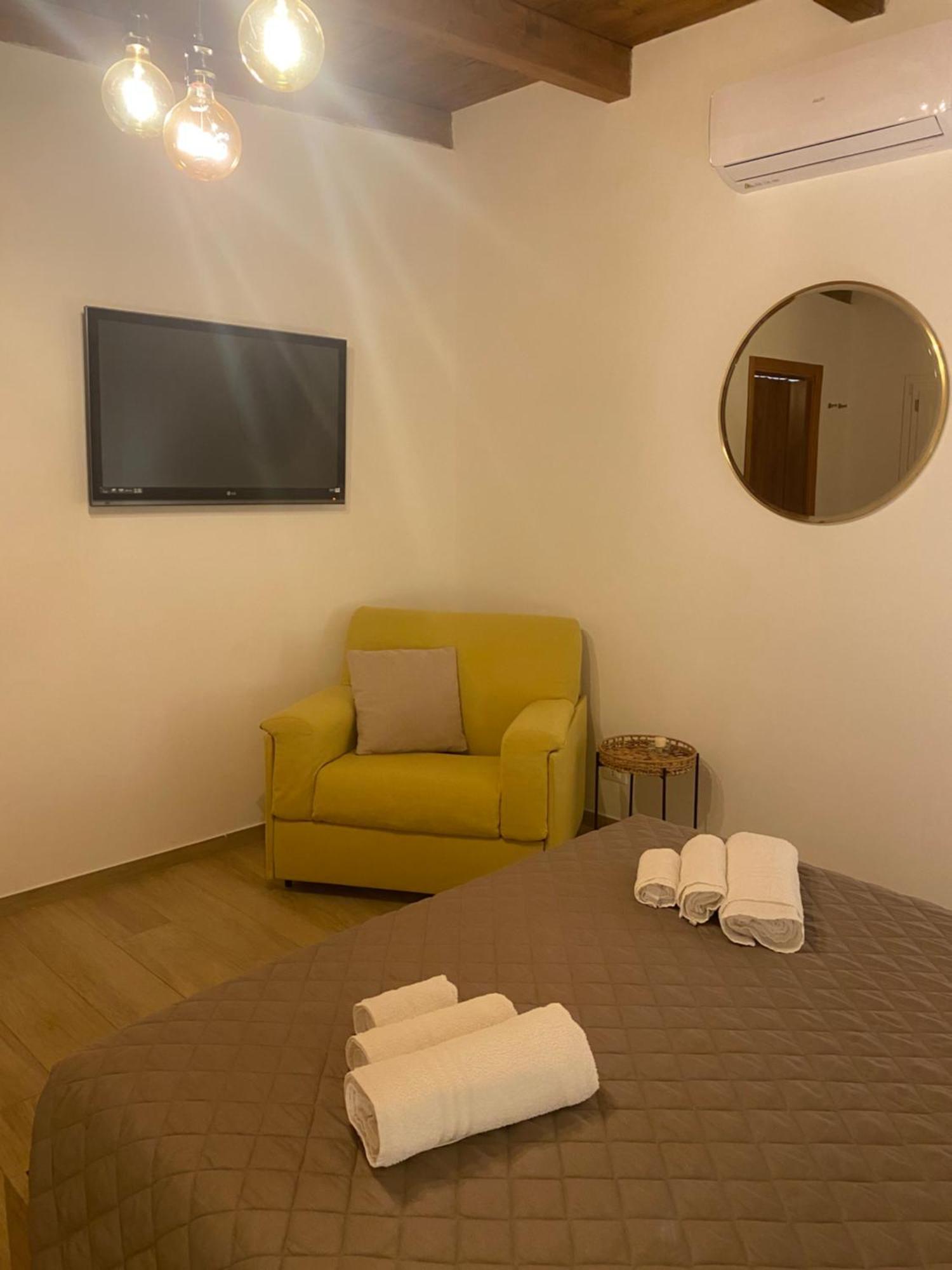 Brezza Marina Apartment Taranto Exterior photo